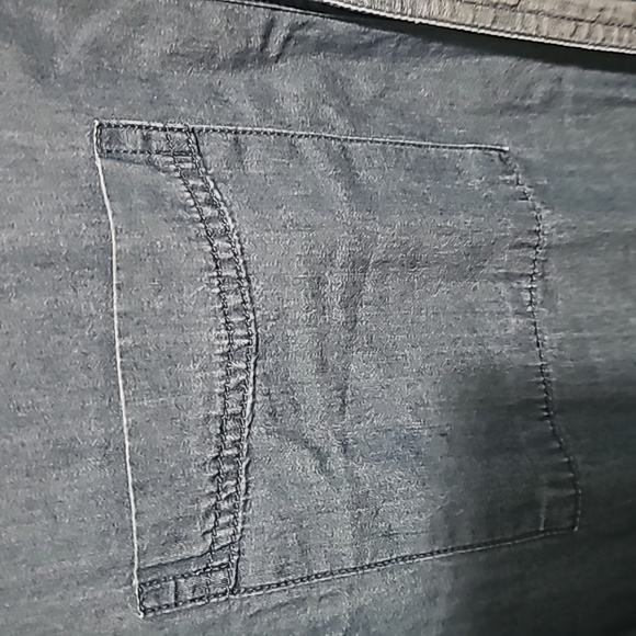 Brand new Old navy Jean over shirt for women - Picture 4 of 8